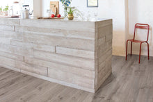 將圖片載入圖庫檢視器 Berry Alloc 8mm 62001331 Spirit Light Grey